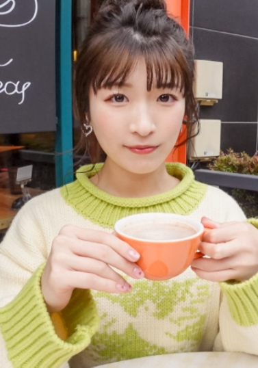 春瀬ももな